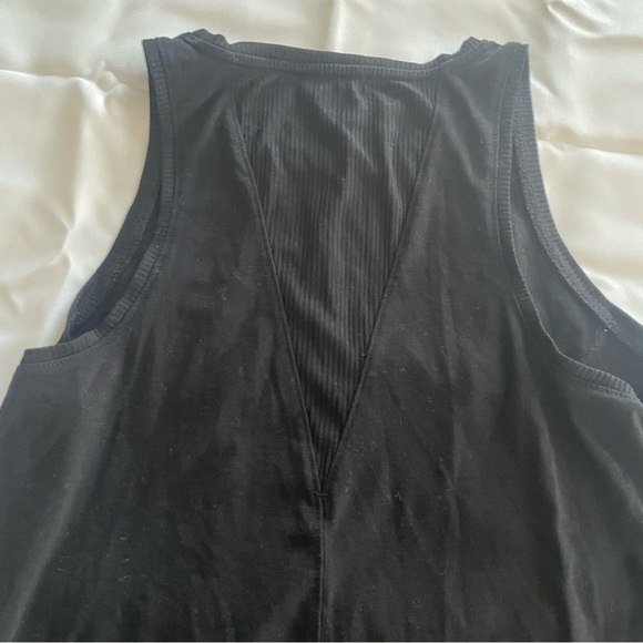Athleta Tank Top Size Small Women Black  Sleeveless Crew Neck Knit Stretch - Picture 4 of 6